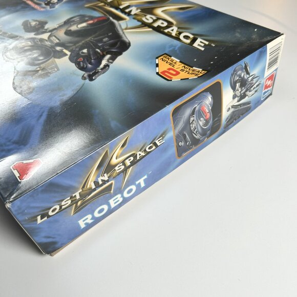 AMT ERTL Vintage Lost in Space Robot Plastic Model Kit #8458 1998 - Picture 4 of 14